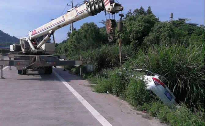 蕉岭重载吊车救援